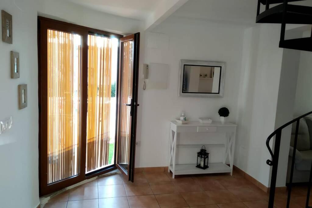 Apartamento Duplex. Muy Tranquilo. Terraza Y Bbq Apartment Дения Екстериор снимка